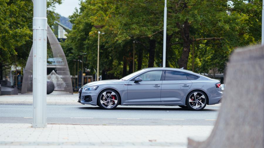  Audi RS5 Sportback 2019 года  (AU) (фото 23 из 40)